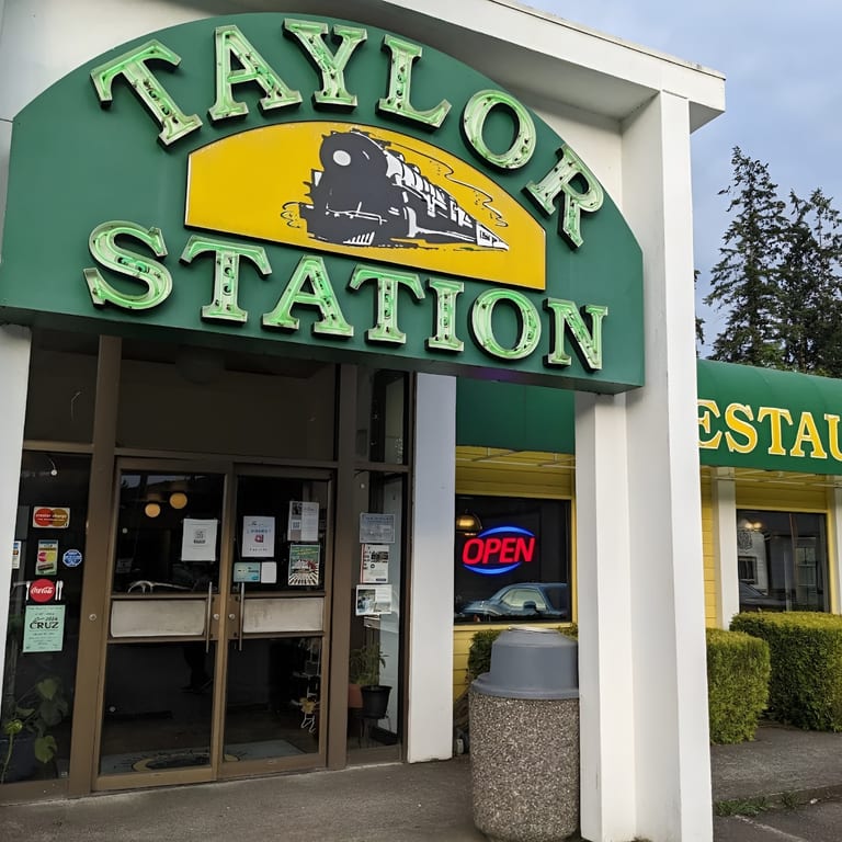 Welcome to Taylor Station Restaurant & Lounge